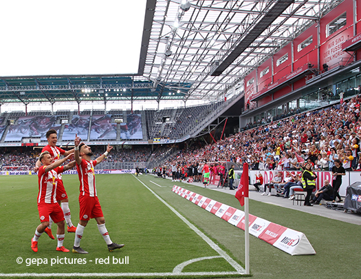 Torjubel der Spieler vom FC Red Bull Salzburg